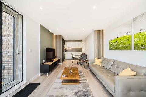 1 bedroom flat for sale, Newnton Close, London N4