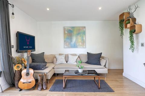 2 bedroom flat for sale, Steward House, Bow