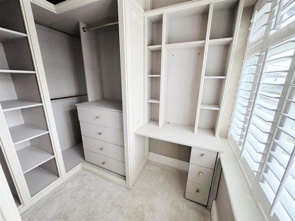 Dressing Room/Bed 3
