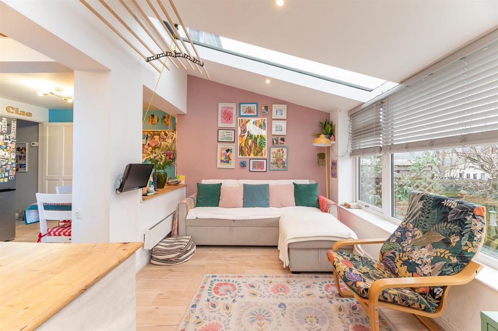 Living Area To The Kitchen