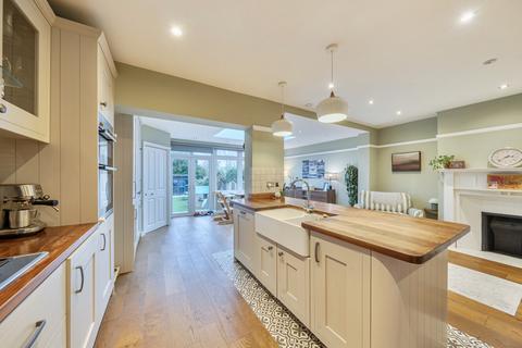 4 bedroom terraced house for sale, Hillcourt Avenue, North Finchley, London, N12