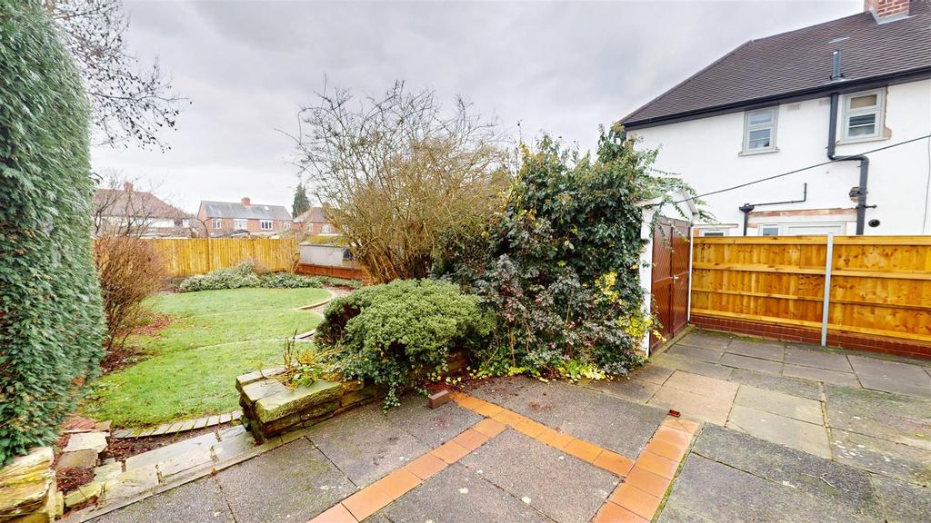 Luciefelde Road, 11, Garden 1.jpg