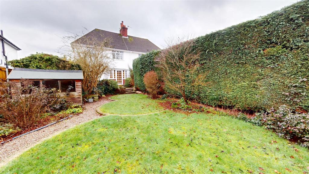 Luciefelde Road, 11, Garden 2.jpg