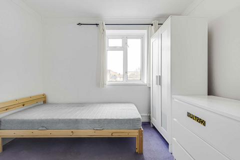 3 bedroom flat for sale, Rogers Road, London E16