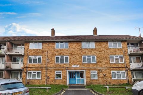 undefined, Southampton SO15