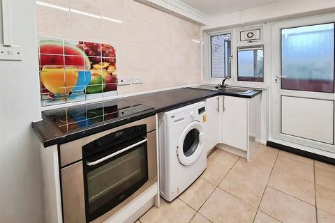 undefined, Southampton SO15
