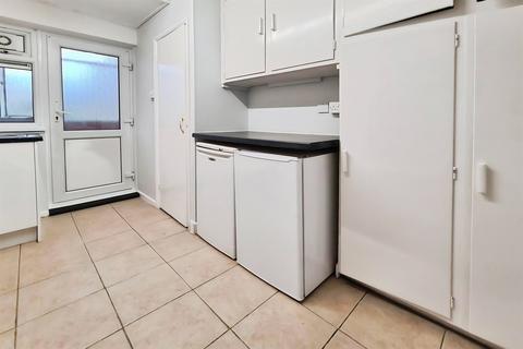undefined, Southampton SO15