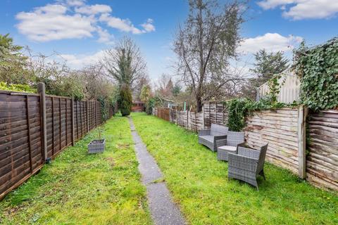 undefined, Elmhurst Road, Langley SL3