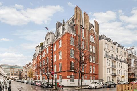 Studio to rent, Hollywood Road, London, SW10