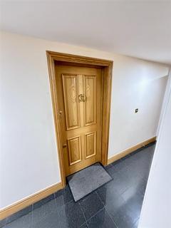 2 bedroom flat for sale, Watling Street, Radlett