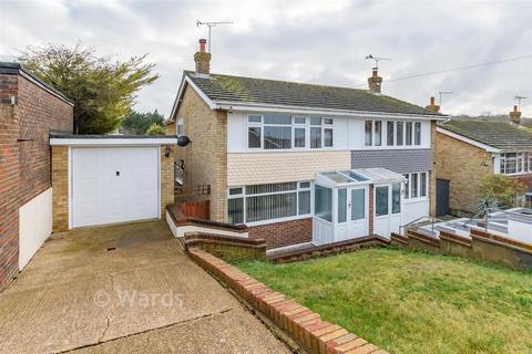undefined, Lyndhurst Way, Meopham DA13