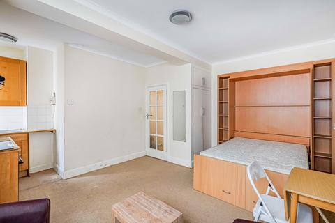 Studio to rent, Sloane Avenue, Chelsea, London, SW3