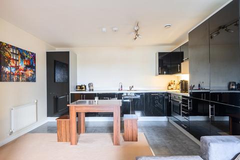 2 bedroom flat for sale, Barge Walk, London, SE10