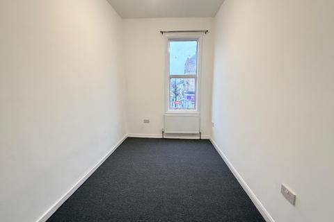 3 bedroom terraced house to rent, London, E7