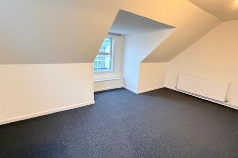 3 bedroom terraced house to rent, London, E7