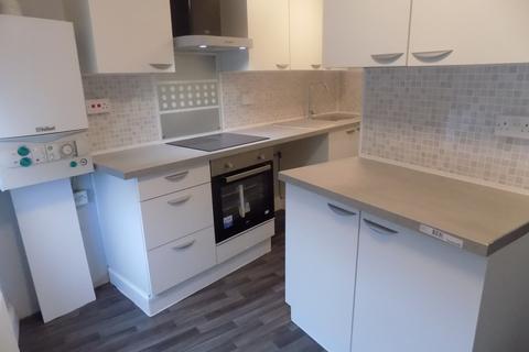 2 bedroom flat to rent, Grange Avenue, Luton, Bedfordshire