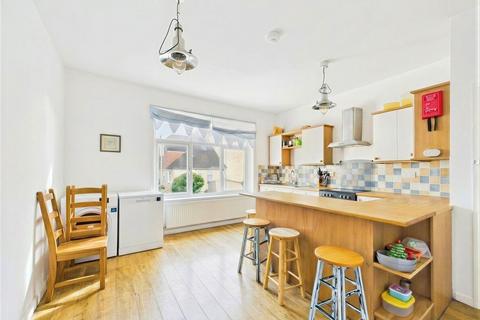 3 bedroom apartment for sale, Stourcliffe Avenue, Bournemouth, BH6