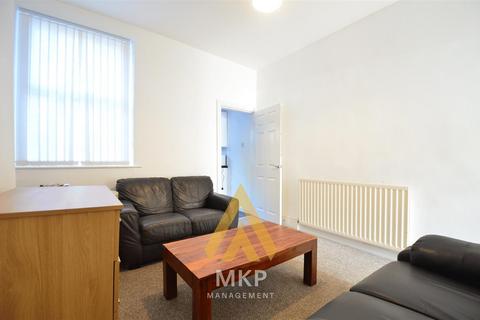 4 bedroom terraced house to rent, Umberslade Road, Selly Oak, Birmingham B29