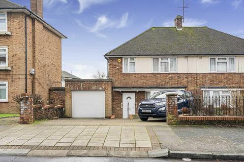 3 bedroom semi-detached house for sale, Fordham Road, Cockfosters, EN4