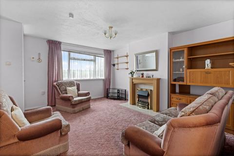 3 bedroom semi-detached house for sale, Downsview Crescent, Uckfield, East Sussex, TN22