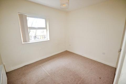 2 bedroom flat for sale, Larchmont Road, Leicester LE4