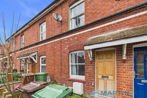 2 bedroom terraced house to rent, Nursery Road, Tunbridge Wells TN4