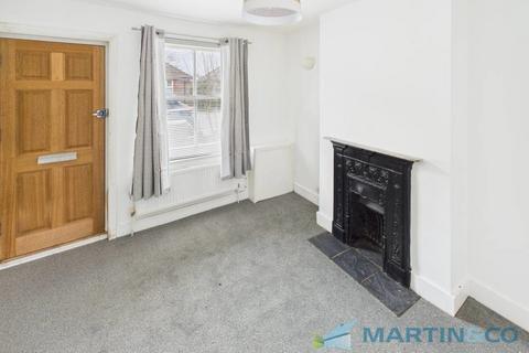 2 bedroom terraced house to rent, Nursery Road, Tunbridge Wells TN4