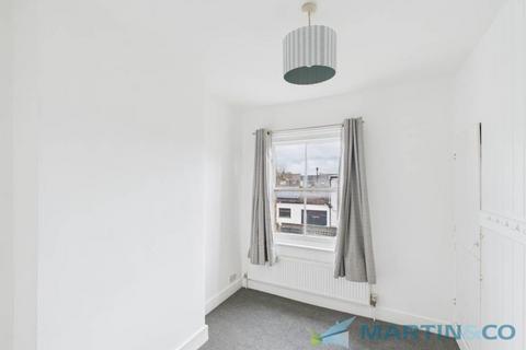 2 bedroom terraced house to rent, Nursery Road, Tunbridge Wells TN4