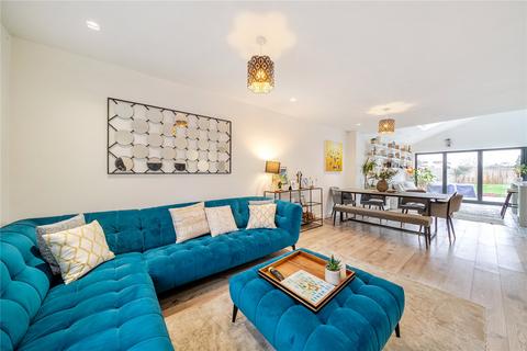 4 bedroom semi-detached house for sale, Beauchamp Road, West Molesey, KT8