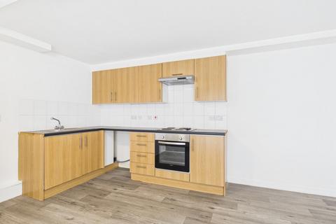 2 bedroom flat to rent, Manor Court, 78 Tontine Street
