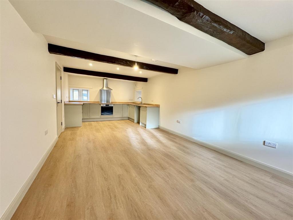 Living dining kitchen