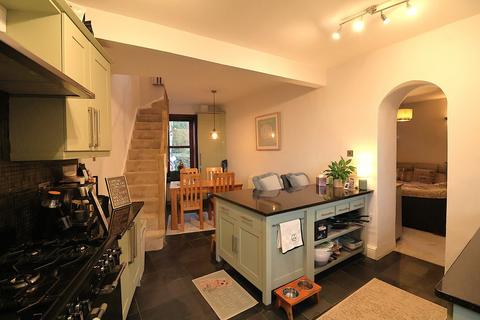 2 bedroom terraced house for sale, Cross Street, Glossop SK13