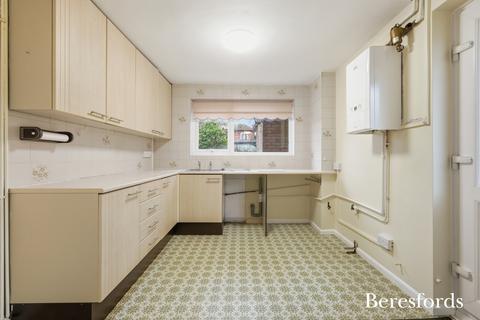 3 bedroom end of terrace house for sale, Tomlyns Close, Hutton, CM13