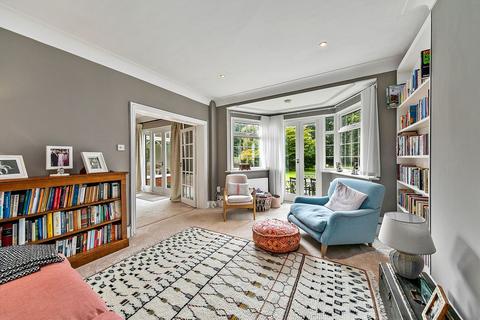 undefined, Roedean Crescent, London SW15