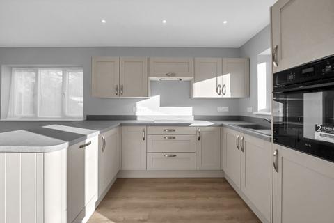 3 bedroom chalet for sale, Ashfield Road, Bury St. Edmunds IP30