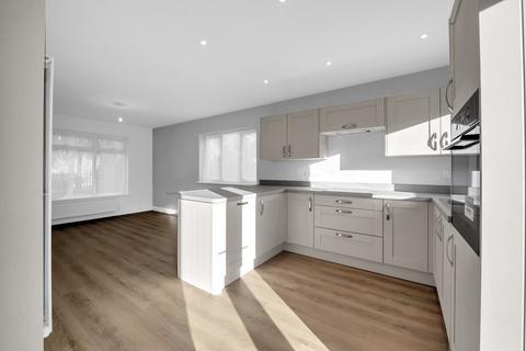 3 bedroom chalet for sale, Ashfield Road, Bury St. Edmunds IP30