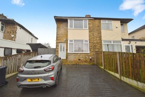 2 bedroom semi-detached house for sale, Lynden Avenue, Bradford BD18