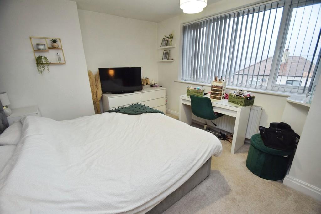 E324fef3-Bedroom 203