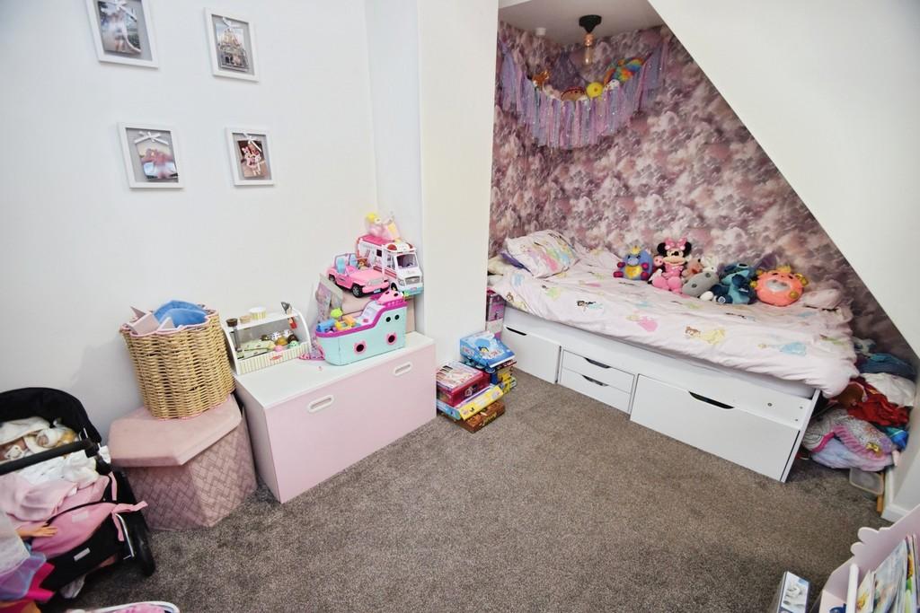 0c24630f-Bedroom