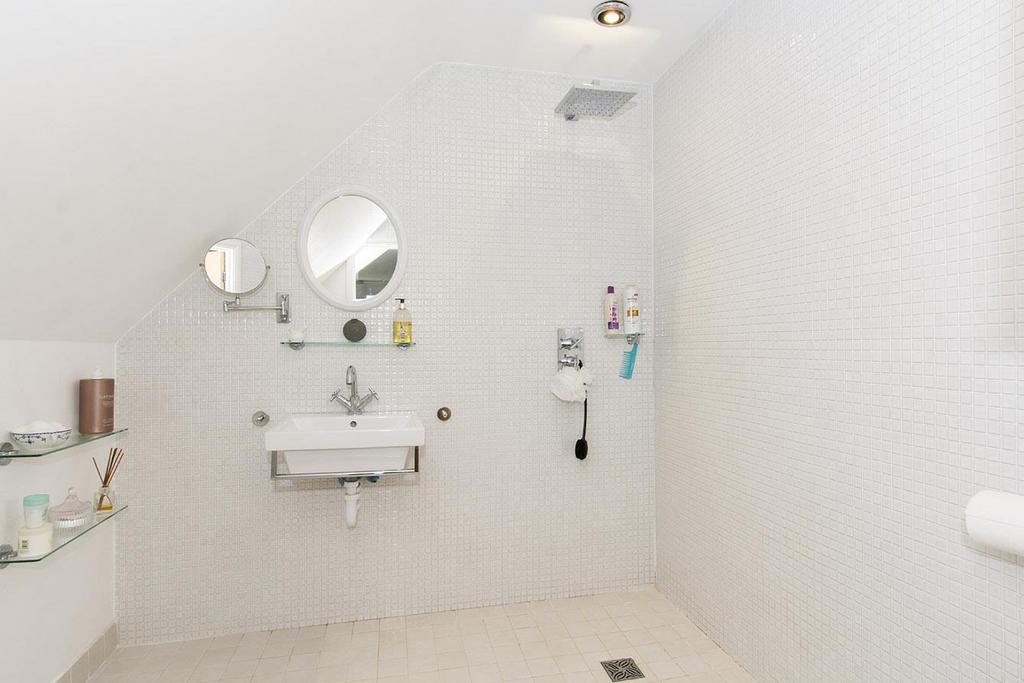 En-Suite Wet Room
