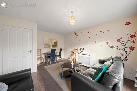 2 bedroom ground floor flat for sale, Springfield Road, Wallington