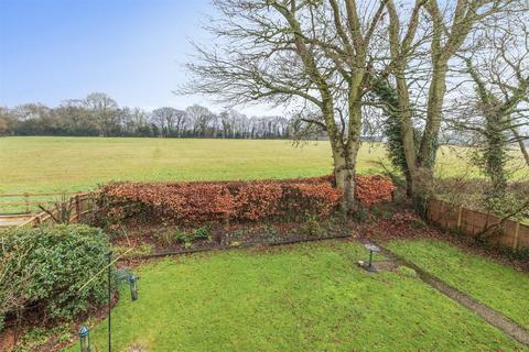 undefined, Lowlands Crescent, Great Kingshill HP15
