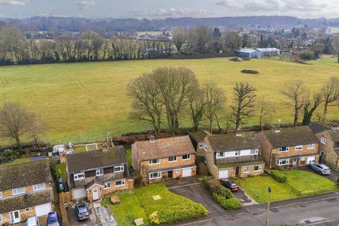 undefined, Lowlands Crescent, Great Kingshill HP15