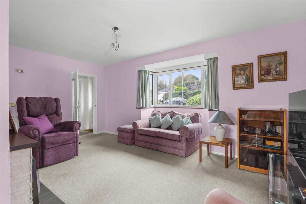 7 Lowlands Crescent, HP15 6 EG-8.jpg
