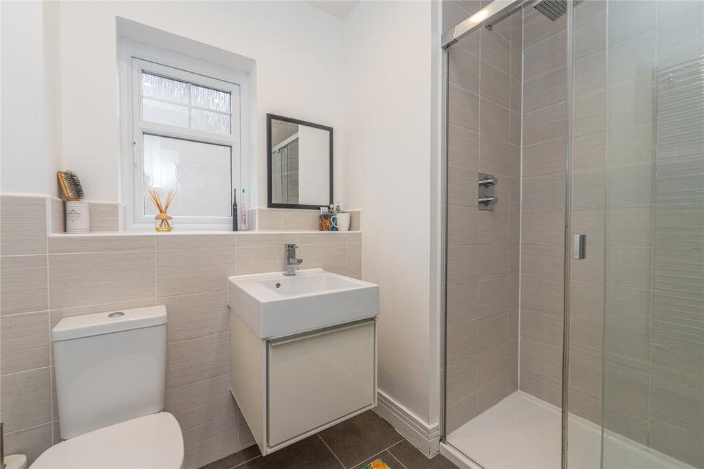 En-Suite 1