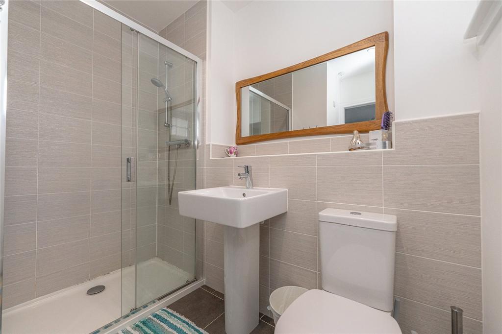 En-Suite 2