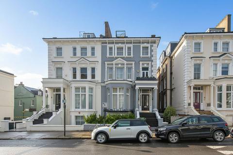 3 bedroom flat to rent, Belsize Park Gardens, Belsize Park, London, NW3