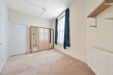 1 bedroom flat to rent, Willesden Lane, Kilburn, London, NW6