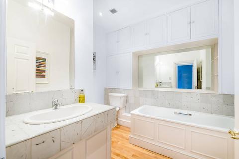 3 bedroom flat to rent, Frognal Lane, Hampstead, London, NW3