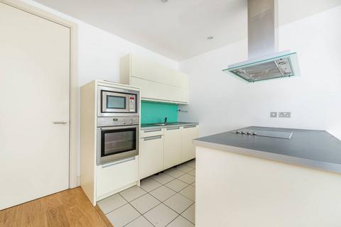 2 bedroom flat to rent, Woodman Mews, Richmond, TW9